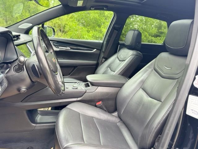 Used 2023 Black Metallic Cadillac Premium Luxury image 11