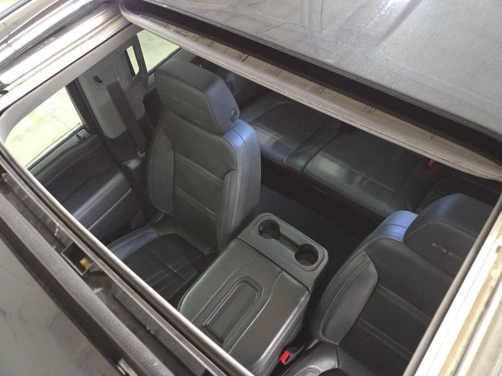 Used 2021 Green GMC Denali image 22