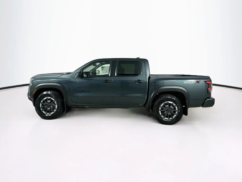 New 2027 Gray Nissan PRO-X image 4