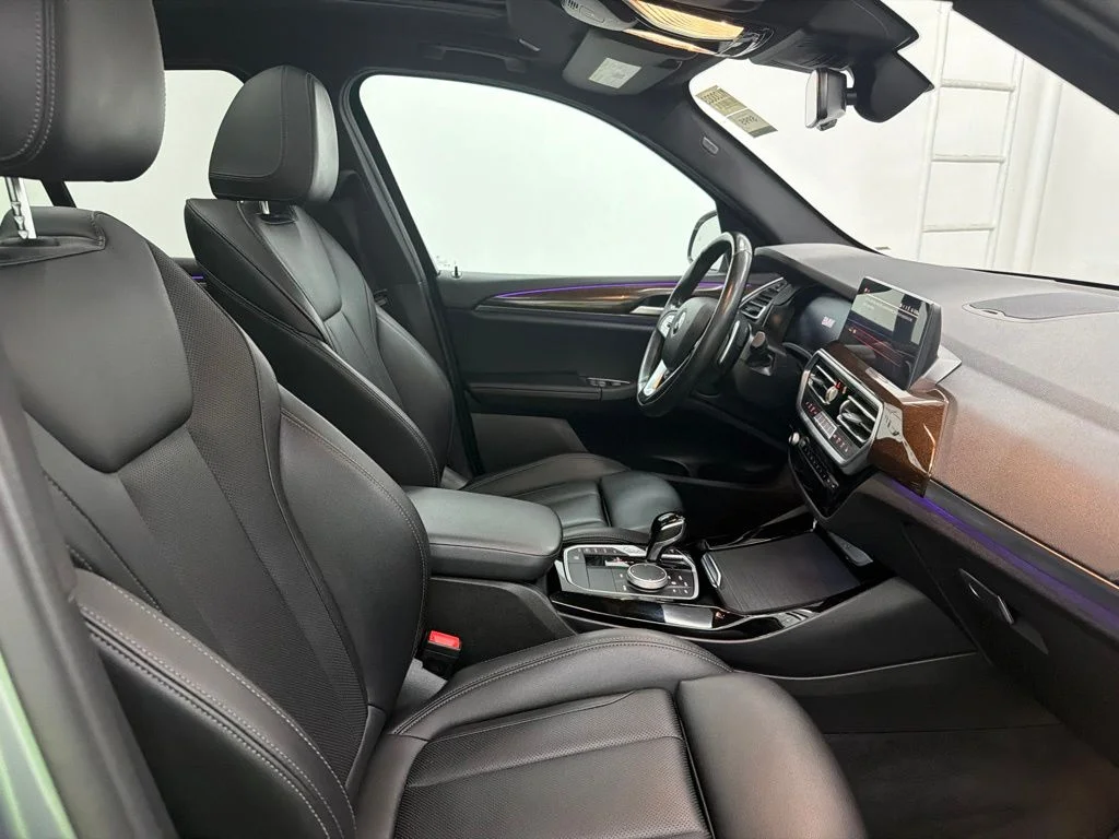 Used 2023 Gray BMW xDrive30i image 31