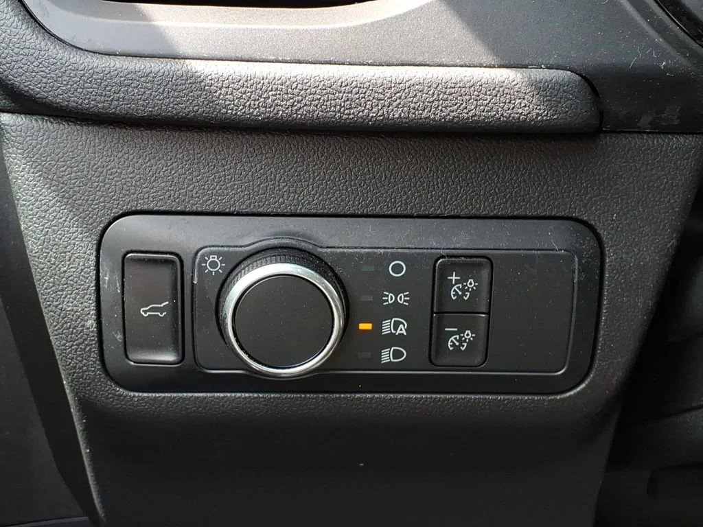Certified Used 2024 White Metallic Ford ST-Line image 19