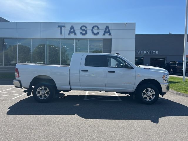 Used 2022 White Ram Big Horn image 9