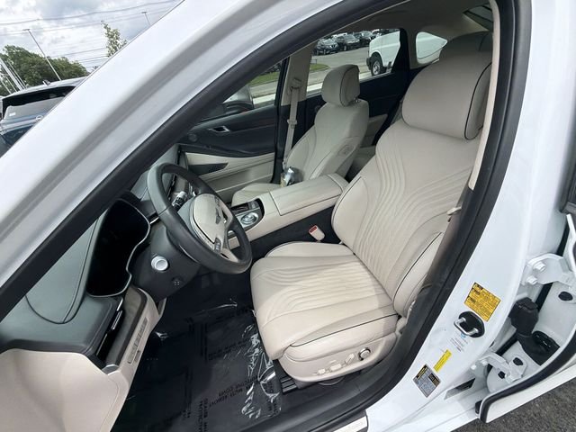 Used 2021 White Genesis 3.5T image 11