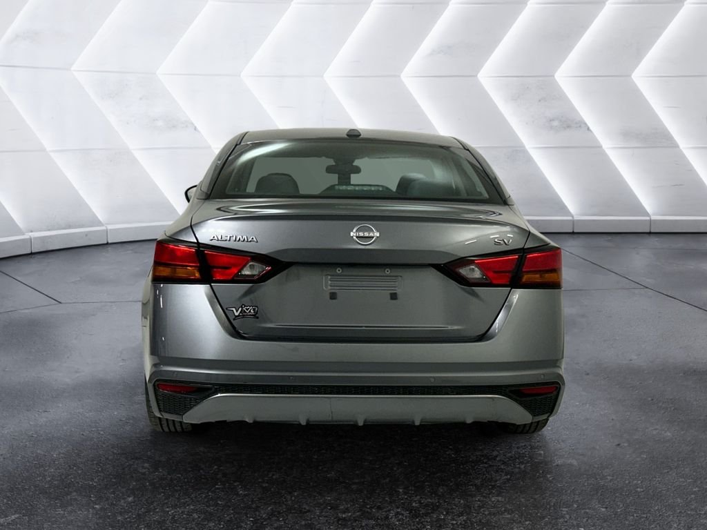 Used 2024 Gray Nissan 2.5 SV image 5