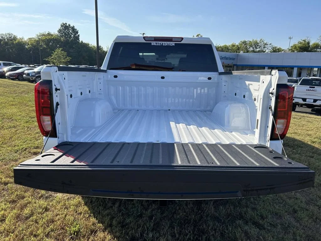 New 2026 Summit White GMC Pro image 11