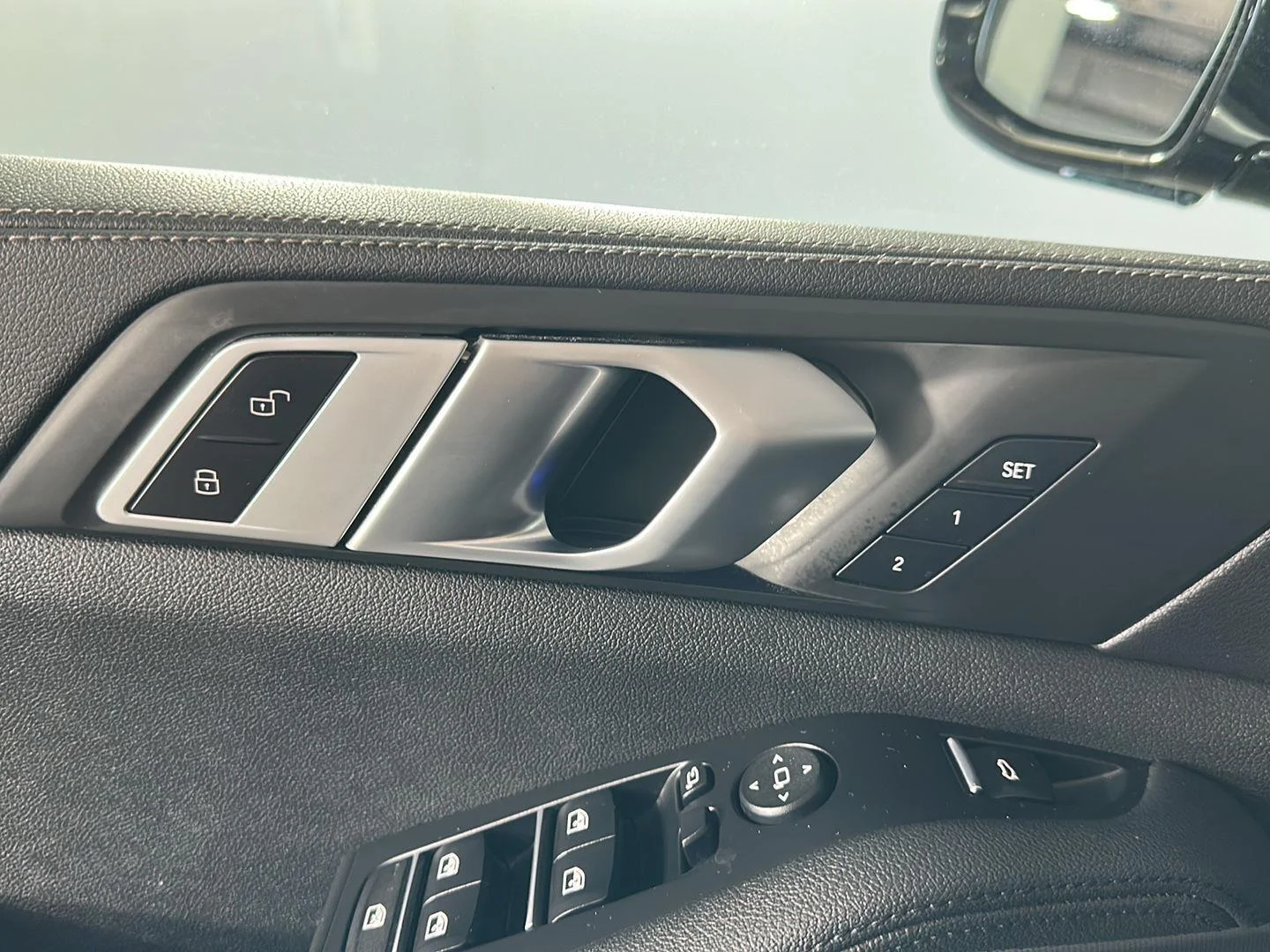 Used 2021 Jet Black BMW xDrive40i image 11