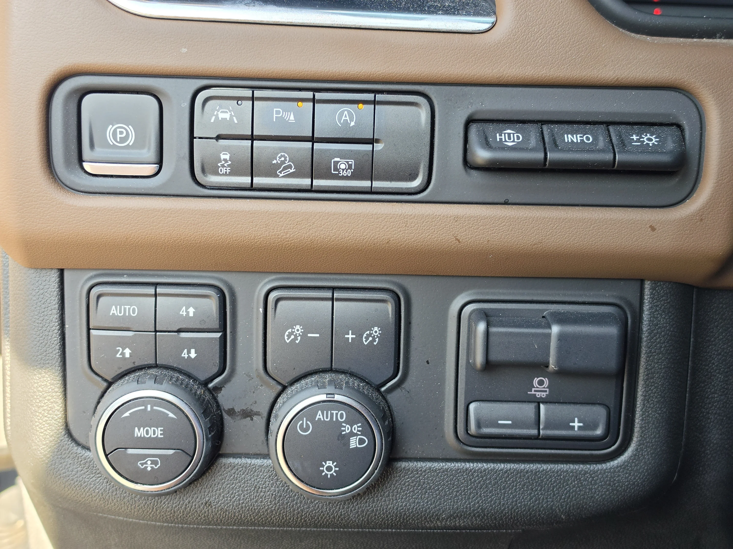 Used 2024 Sterling Gray Metallic Chevrolet High Country image 37