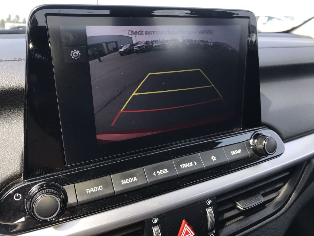 Used 2022 Red Kia LXS image 17