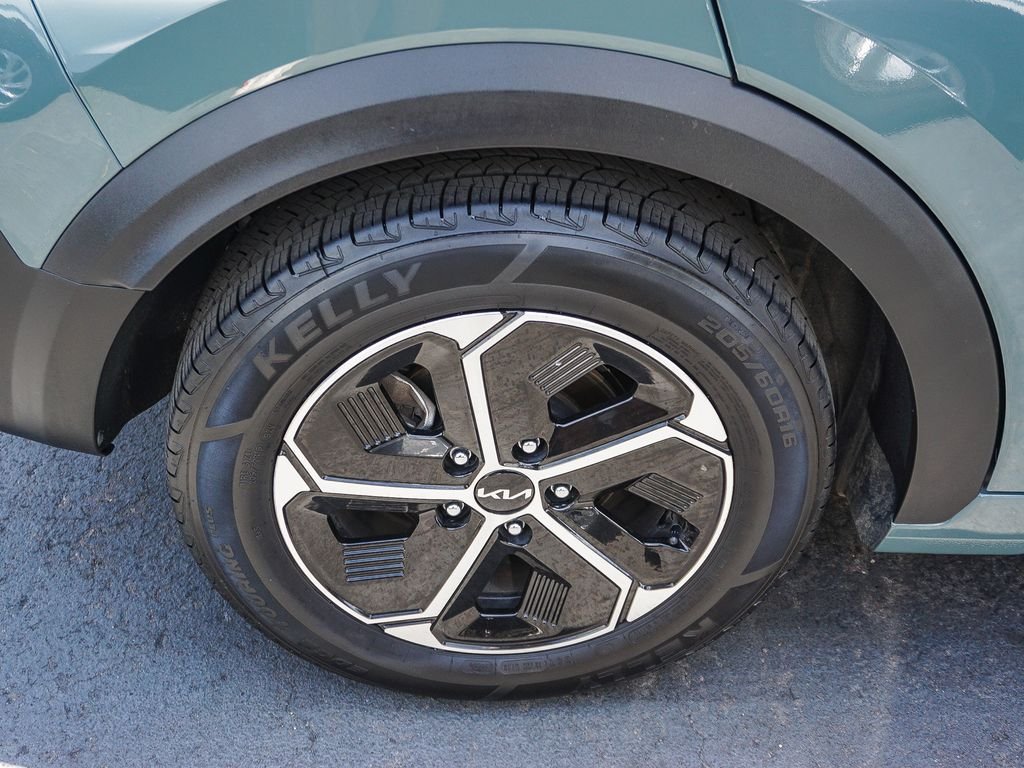 Certified Used 2023 Green Kia EX image 9