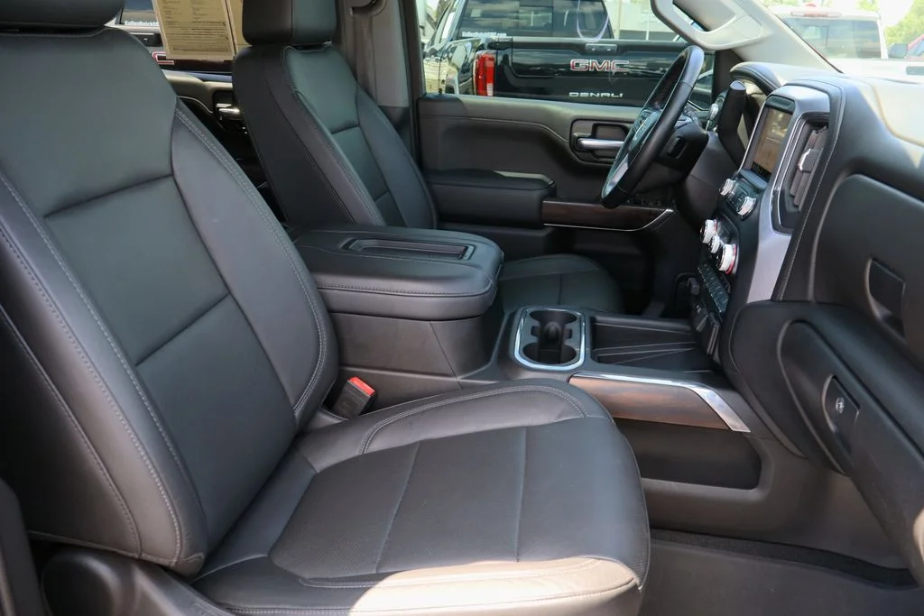 Used 2020 Red GMC SLT image 30