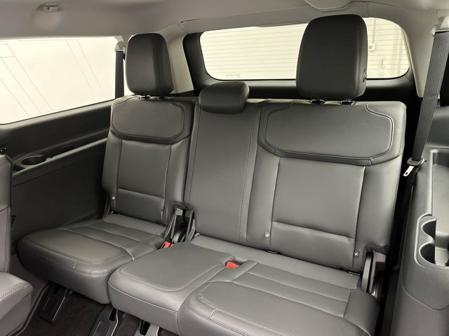 Used 2026 Agate Black Metallic Ford Active image 18