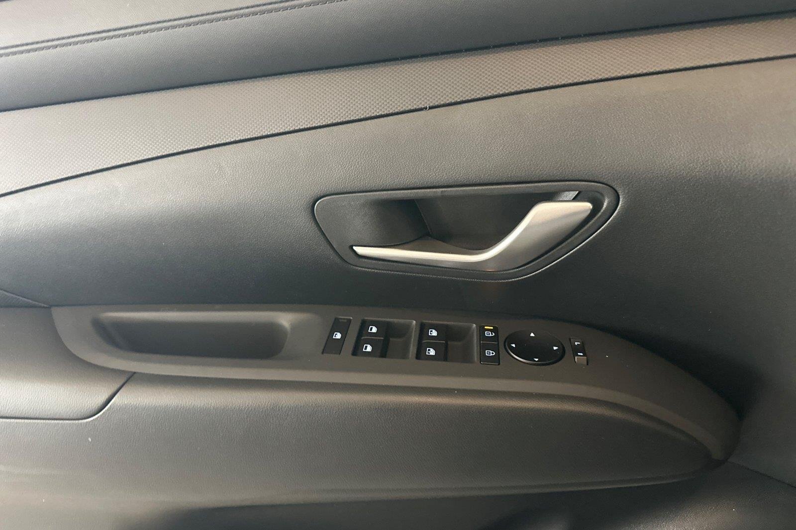 New 2026 Hampton Gray Hyundai SEL Activity image 10