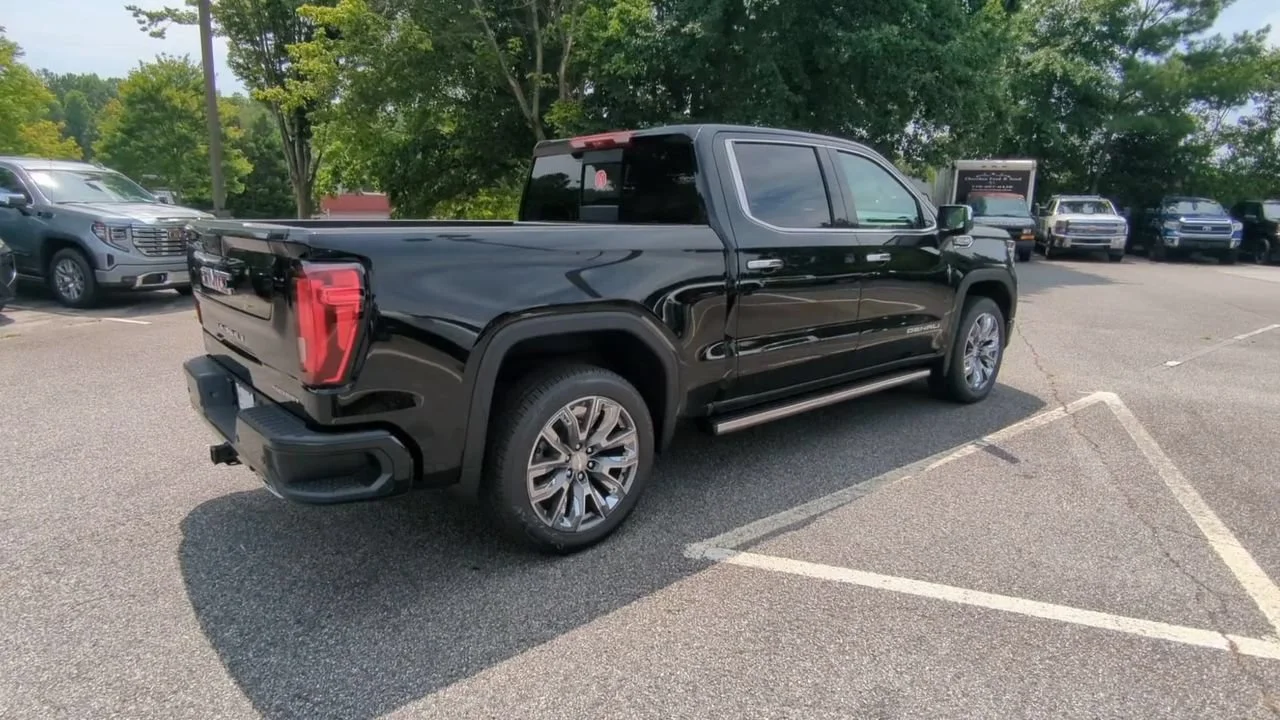 2026 GMC Sierra 1500 Denali - Photo 8