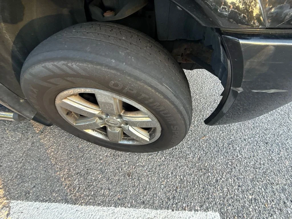 Used 2010 Black Nissan SE image 21