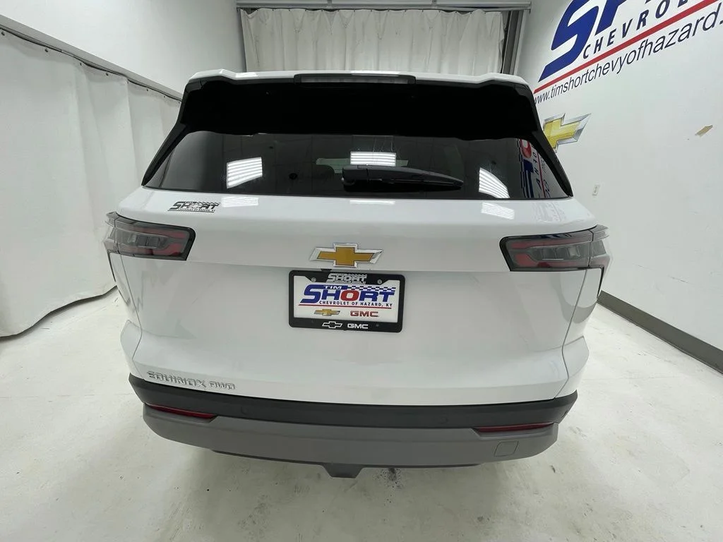 2027 Chevrolet Equinox LT - Photo 6