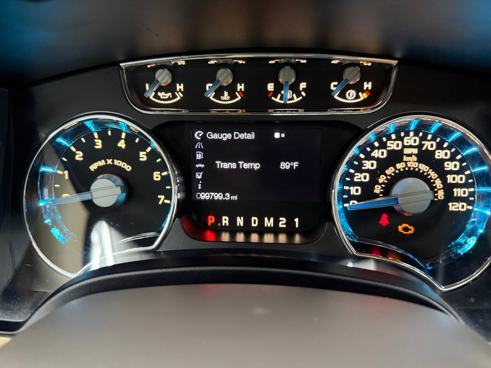 Used 2013 White Platinum Ford Lariat image 16