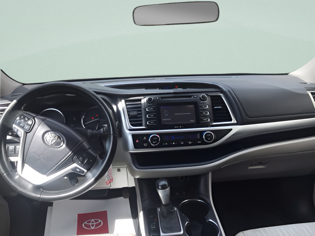 Used 2015 Gray Toyota LE Plus V6 image 11