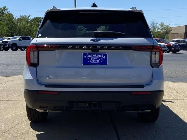 New 2026 Space White Metallic Ford Active image 3