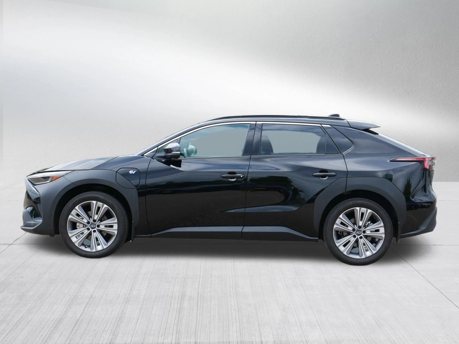 Used 2023 Galactic Black Subaru Touring image 4