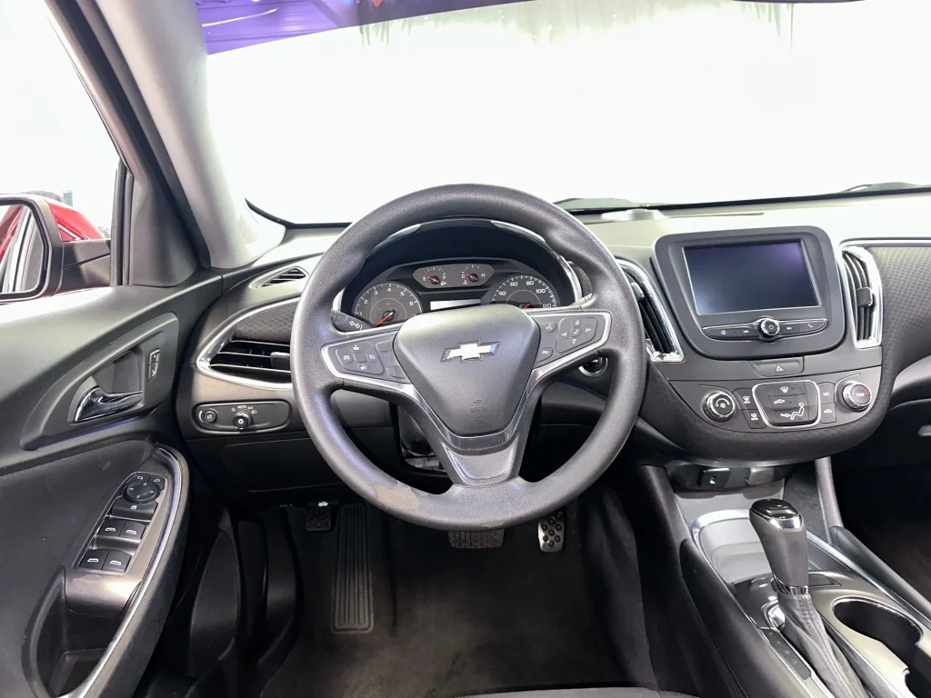 Used 2017 Chevrolet Malibu 1LT with VIN 1G1ZE5ST0HF237943 for sale in Youngstown, OH