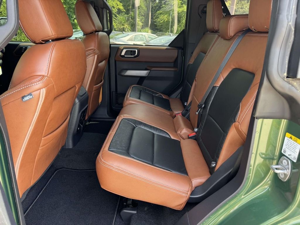 Used 2023 Green Ford Outer Banks image 18