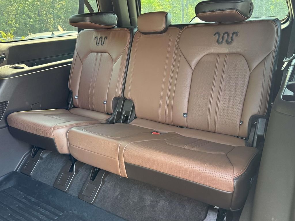 Used 2024 White Ford King Ranch image 17