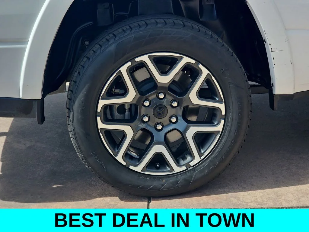 Used 2025 White Ram Laramie image 41