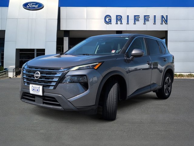 Used 2025 Gray Nissan SV image 11