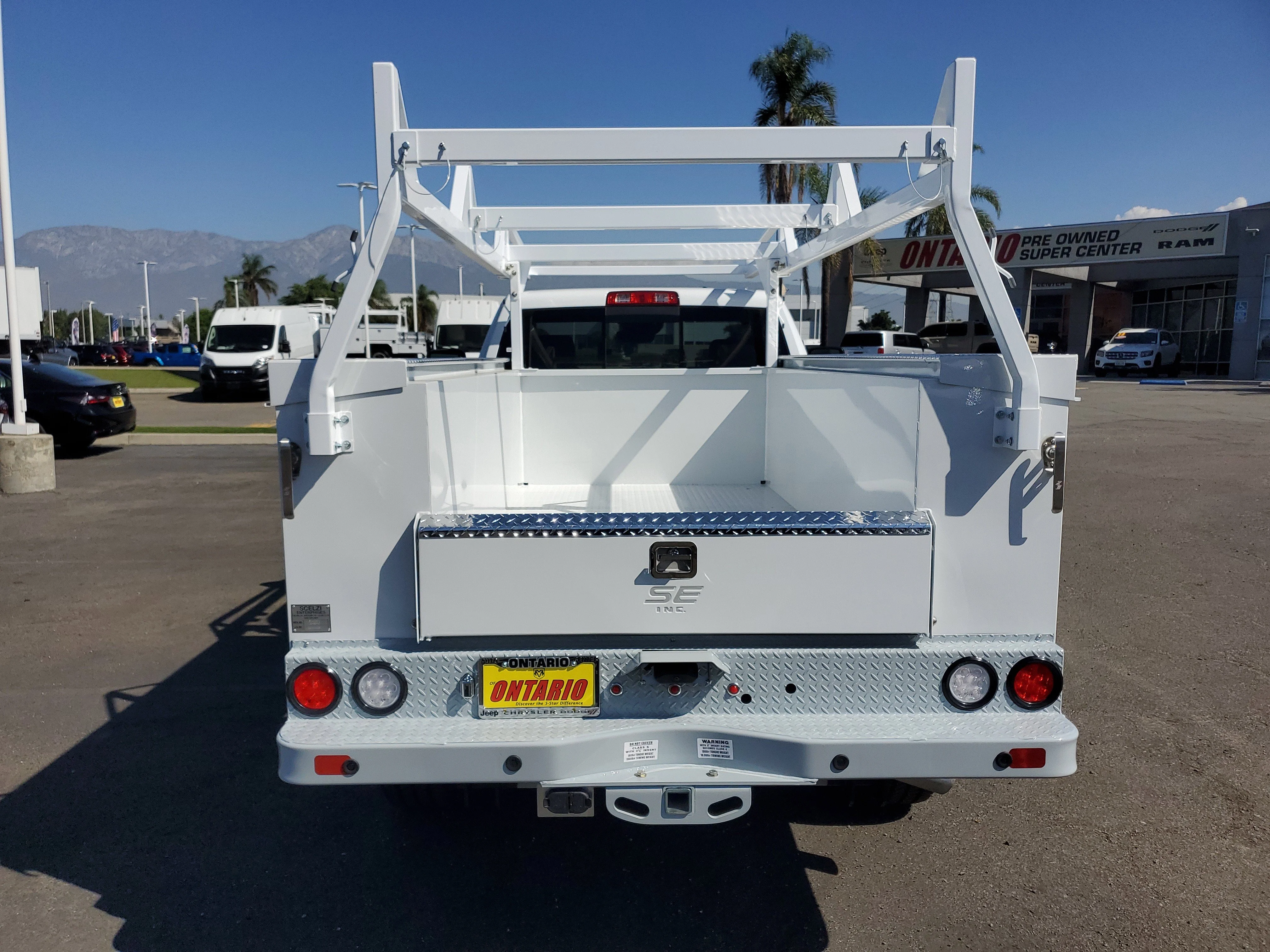 New 2026 Bright White Clear-Coat Exterior Paint RAM Tradesman image 4