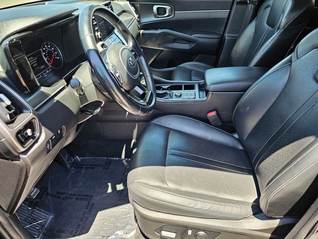 Used 2021 Black Kia S image 24