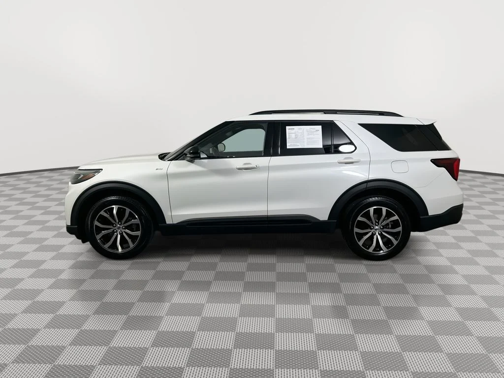 Used 2025 White Ford ST-Line image 4
