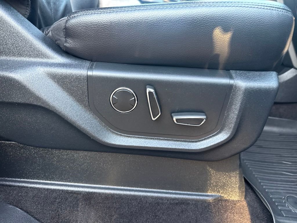 Used 2019 Magnetic Ford XLT image 41