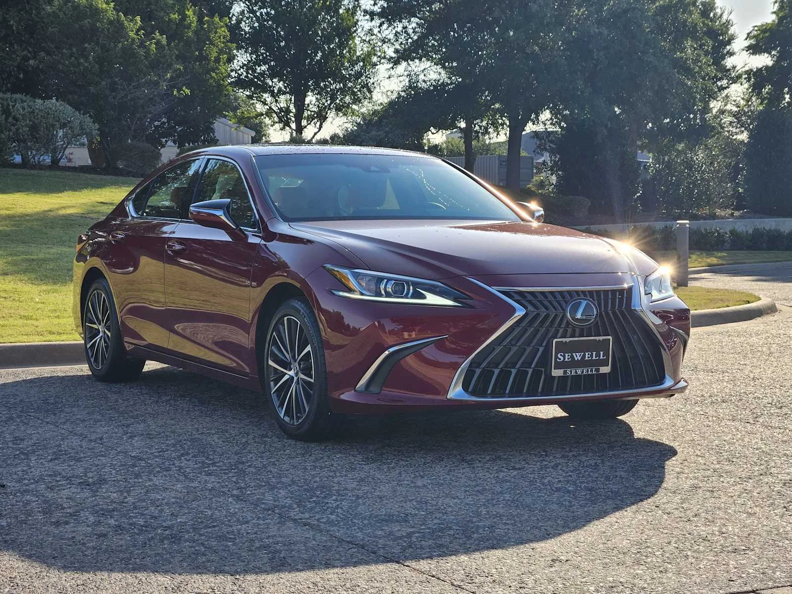 Certified Used 2024 MATADOR RED MICA Lexus  image 2
