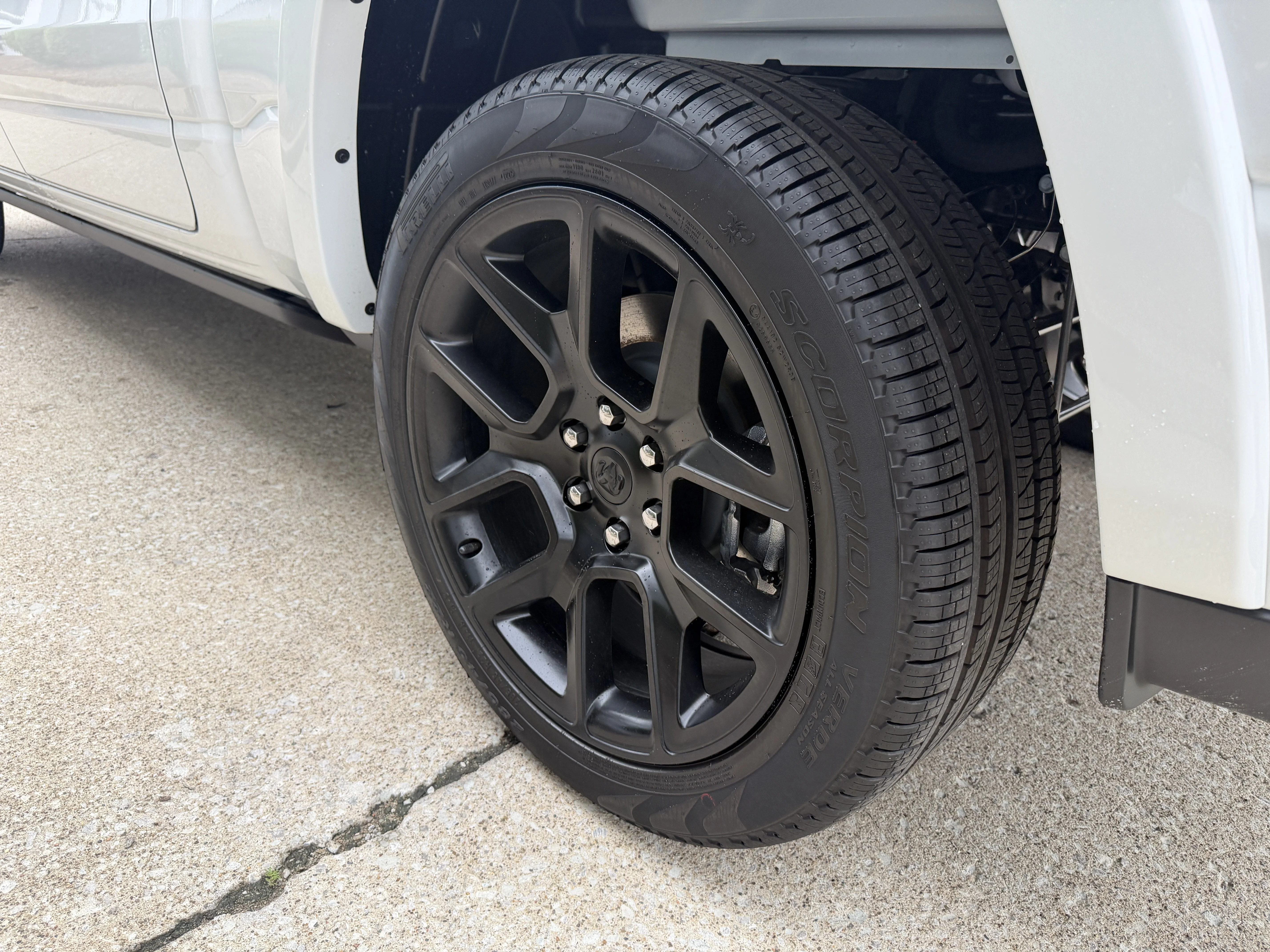New 2026 Bright White Clear-Coat Exterior Paint RAM Laramie image 15