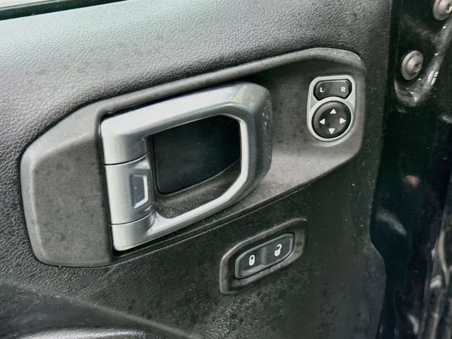 Used 2020 Black Clearcoat Jeep Unlimited Rubicon image 18