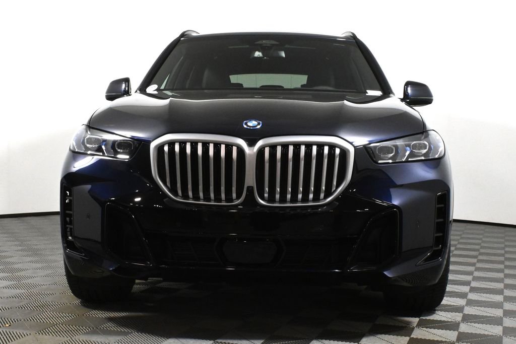 Used 2026 Black BMW xDrive50e image 10