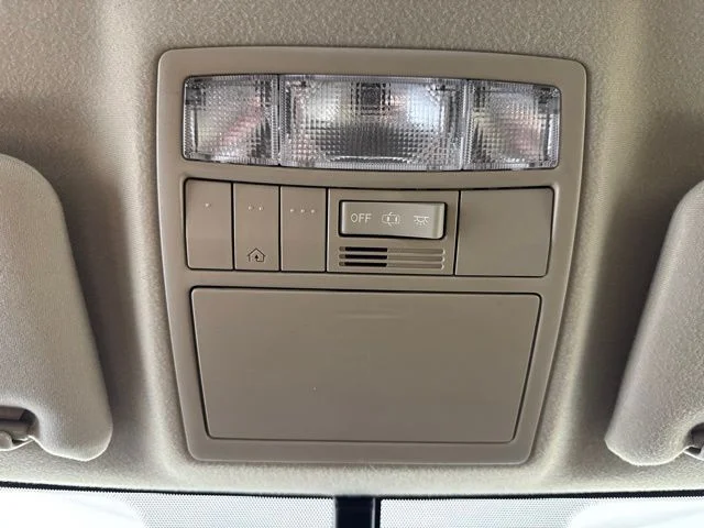Used 2013 Golden Toyota LE image 13