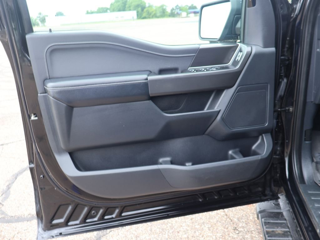 Used 2024 Black Ford XLT image 22