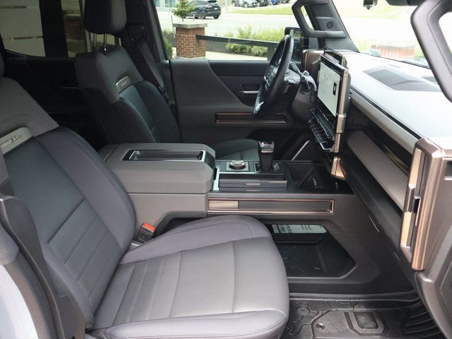 Used 2025 Gray GMC 2X image 8