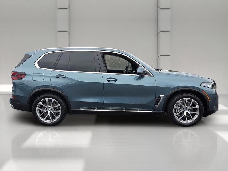 Used 2025 Blue BMW XDRIVE40I SPORTS ACTIVITY VEHICLE image 6