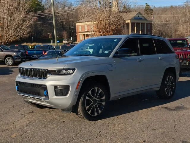 Grand Cherokee 4xe | Hillsborough CDJR