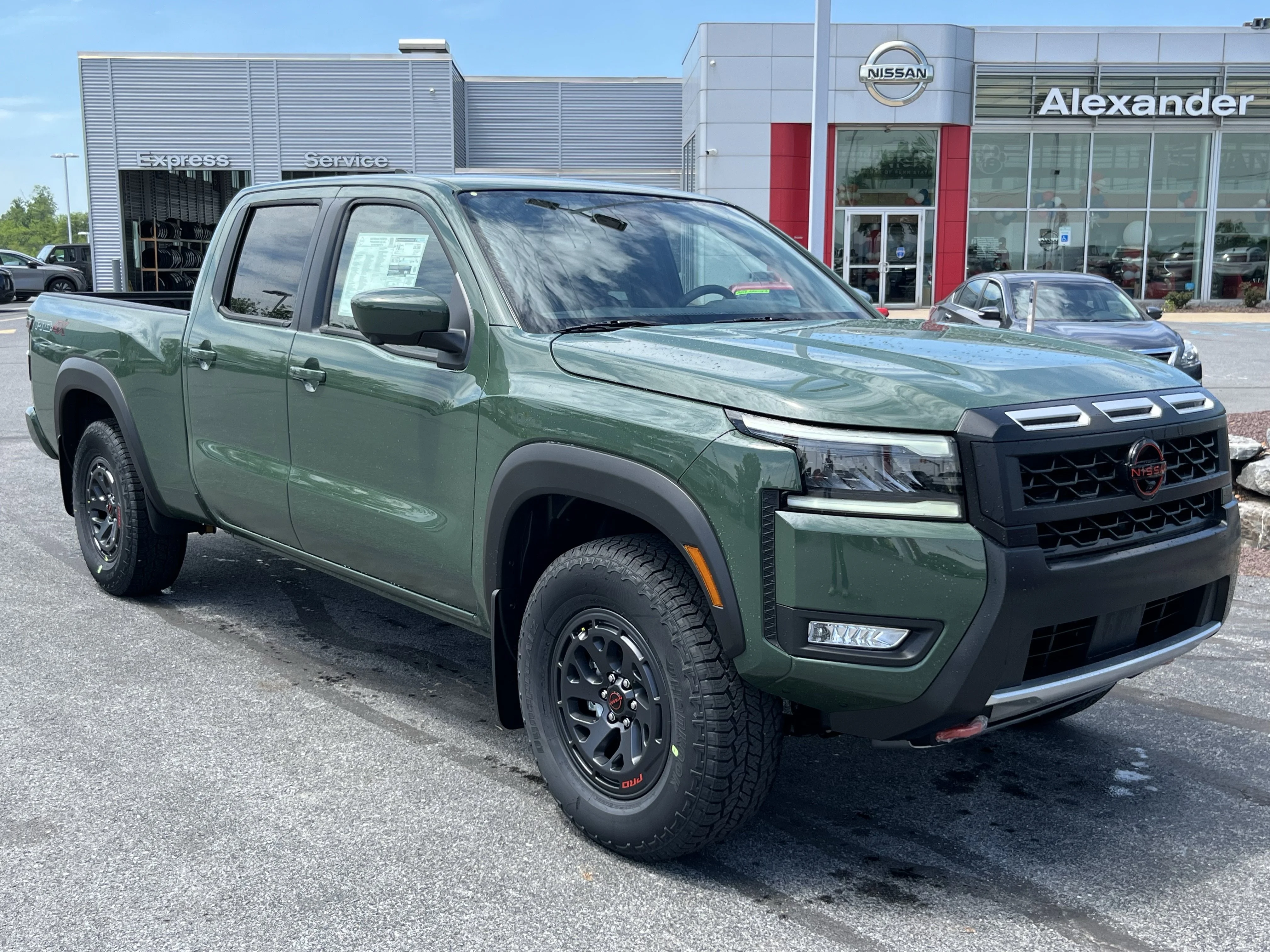 2026 Nissan Frontier's photo
