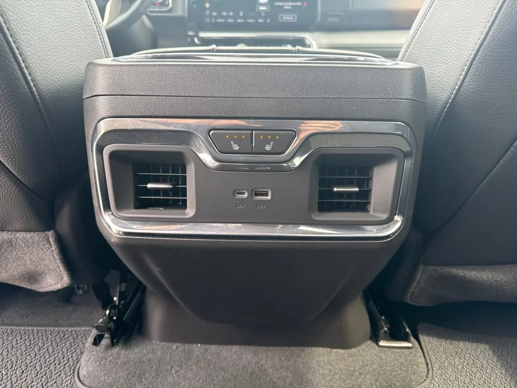 Used 2025 Sterling Metallic GMC Denali image 13