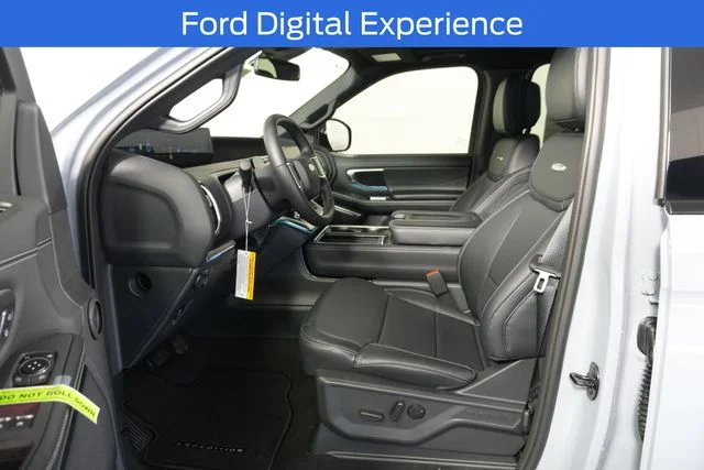 New 2026 Glacier Gray Metallic Tri-Coat Ford Platinum® image 17