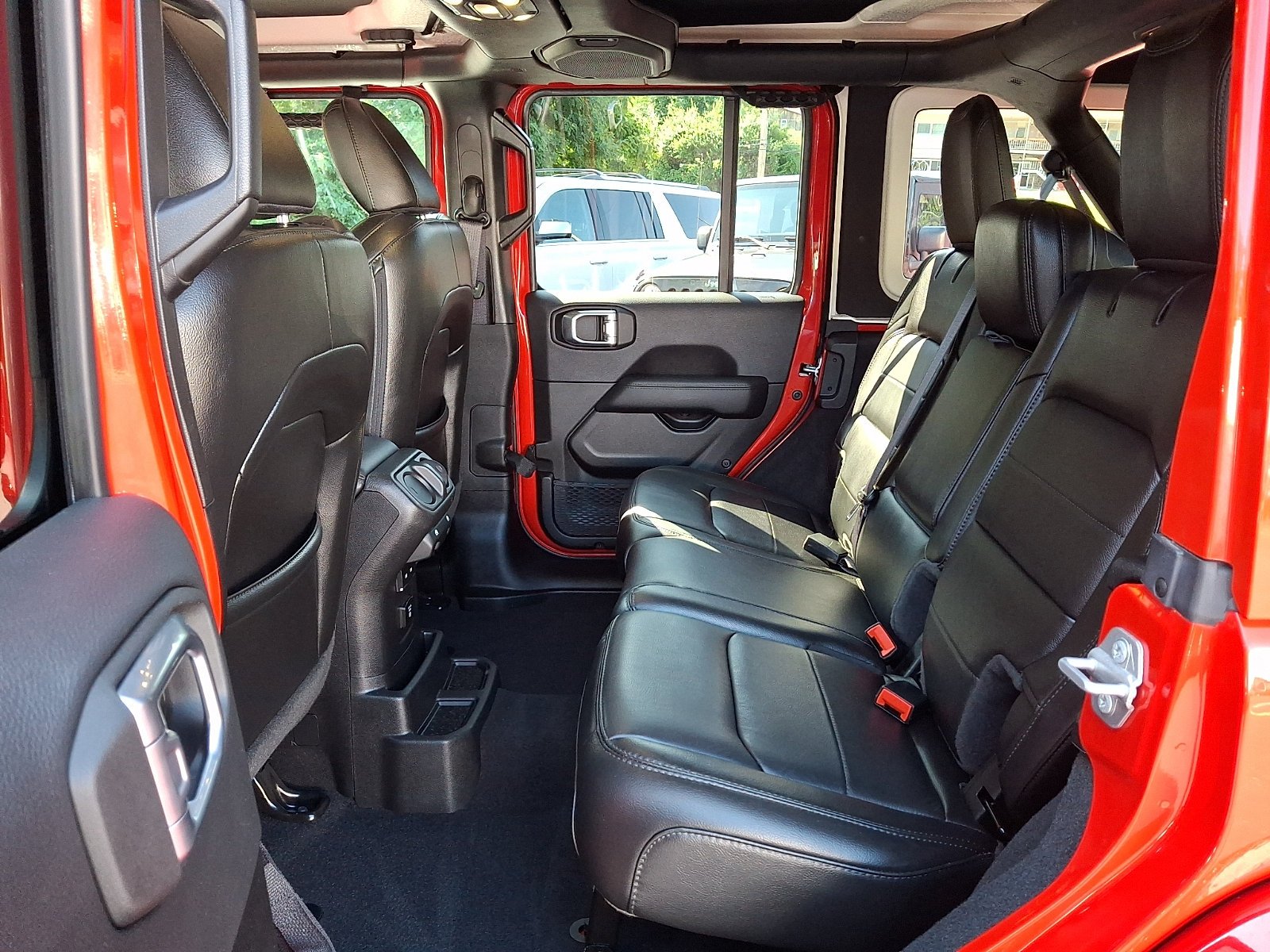 Certified Used 2022 Firecracker Red Clearcoat Jeep Unlimited Sahara Altitude image 10