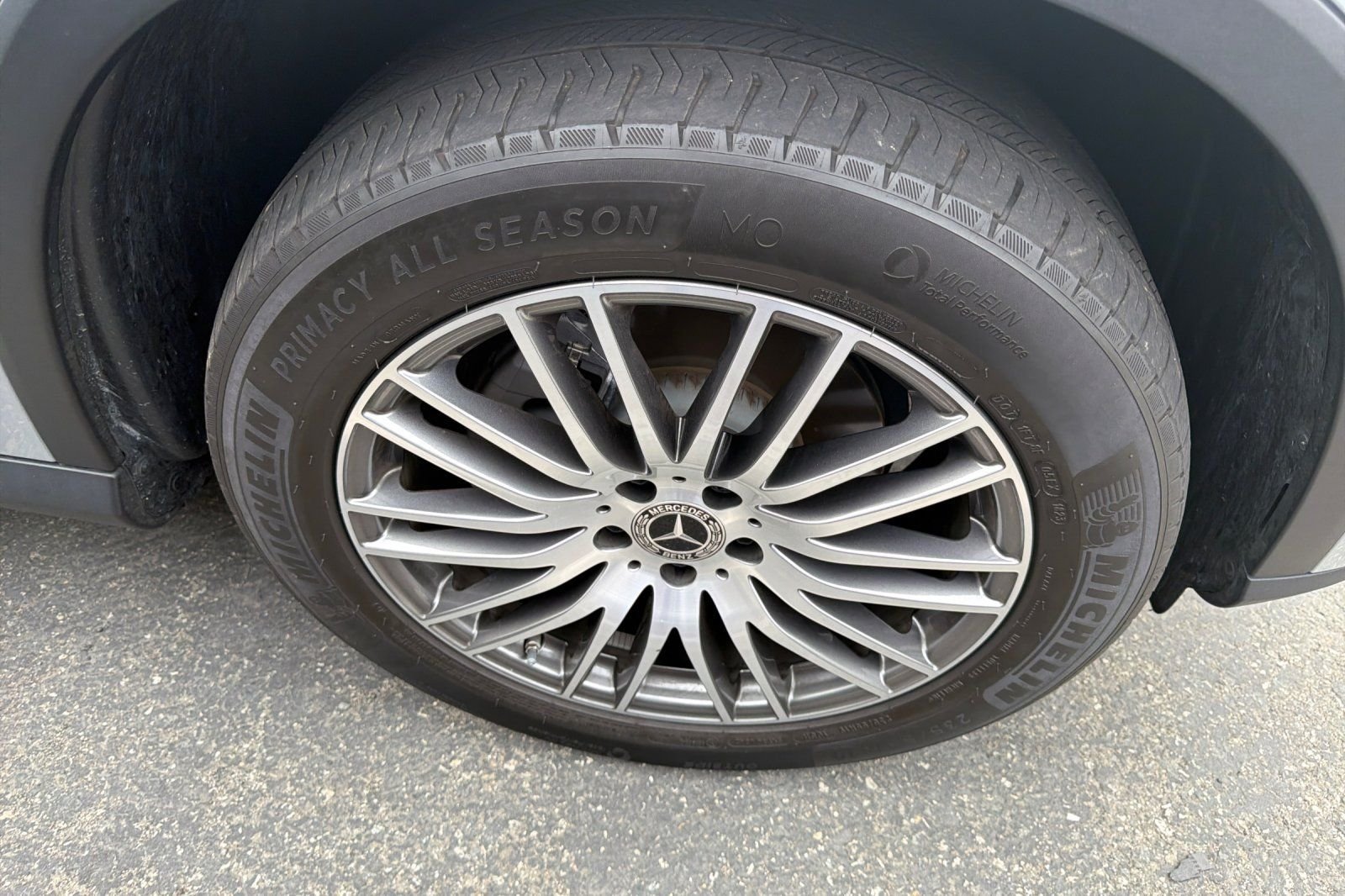 Used 2023 Silver Mercedes-Benz GLC 300 image 7