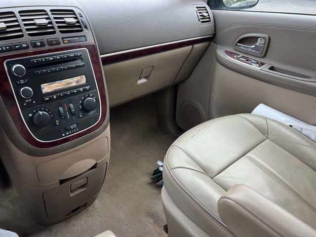 Used 2006 Sandstone Metallic Buick CXL image 31