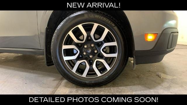 Certified Used 2022 Gray Metallic Ford Lariat image 57
