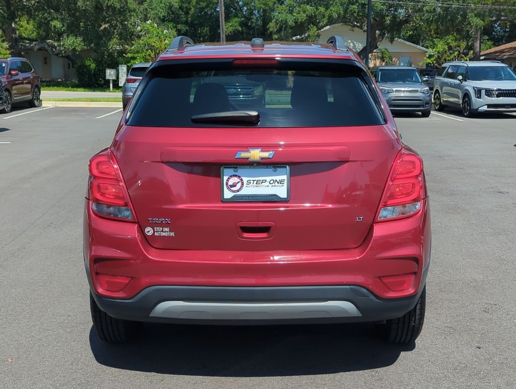 Used 2018 Red Chevrolet LT image 6