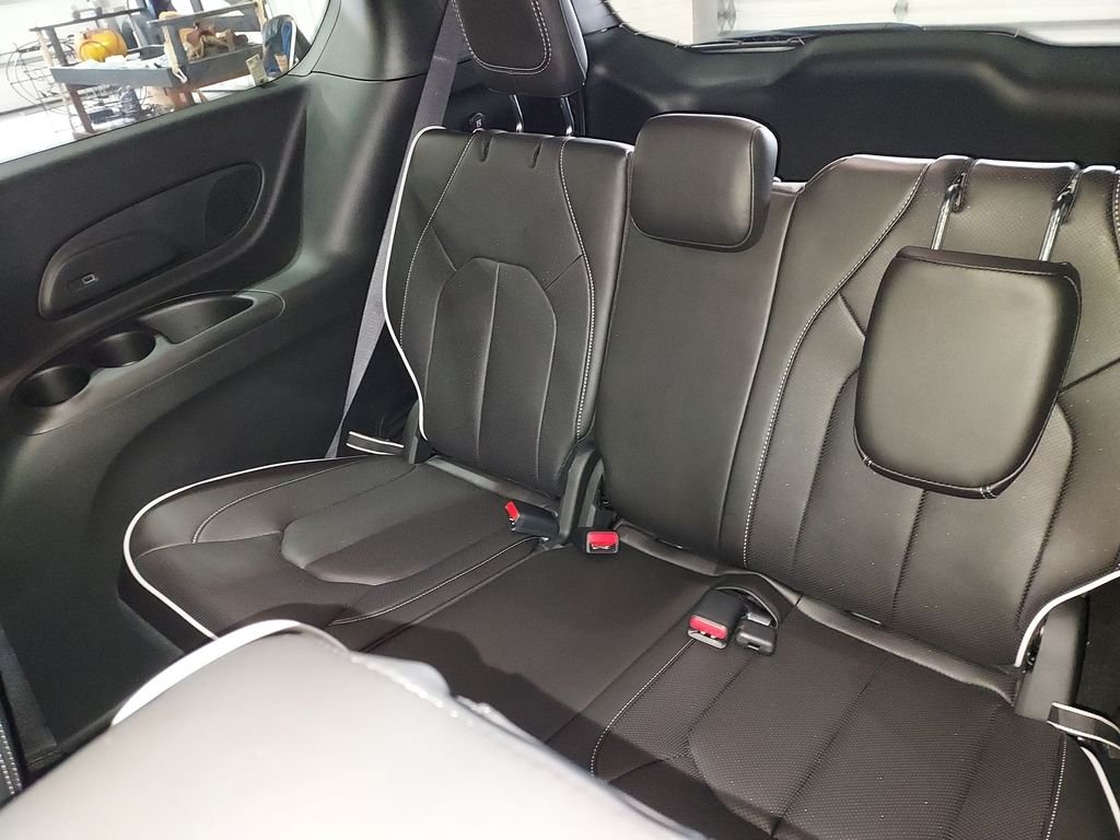 2026 Chrysler Pacifica Limited - Photo 30